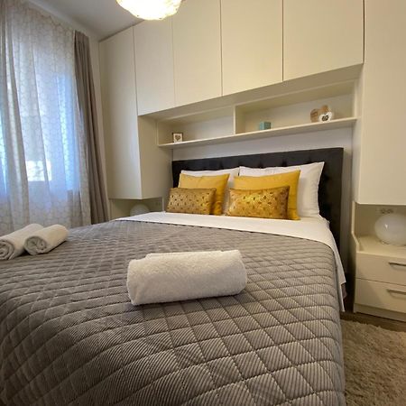 Villa Pergola-Apartment Toni Mlini Bagian luar foto
