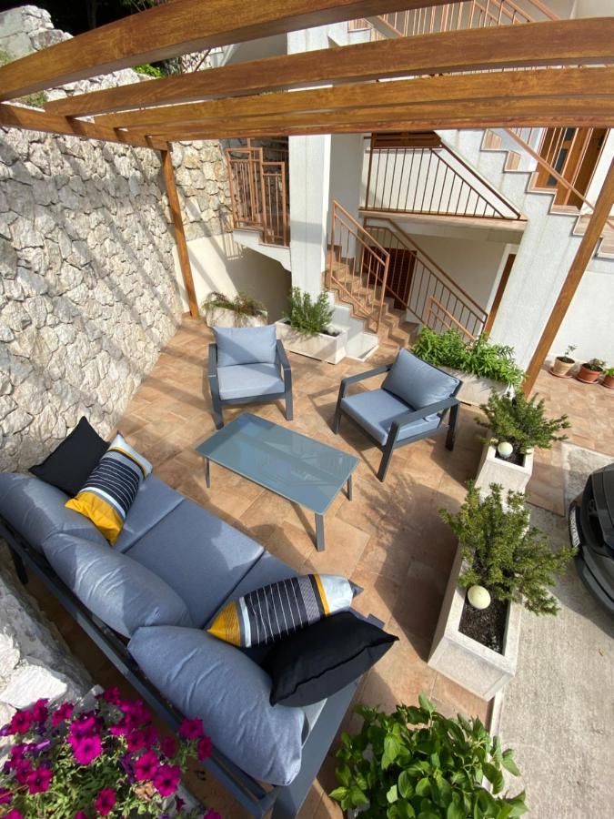Villa Pergola-Apartment Toni Mlini Bagian luar foto