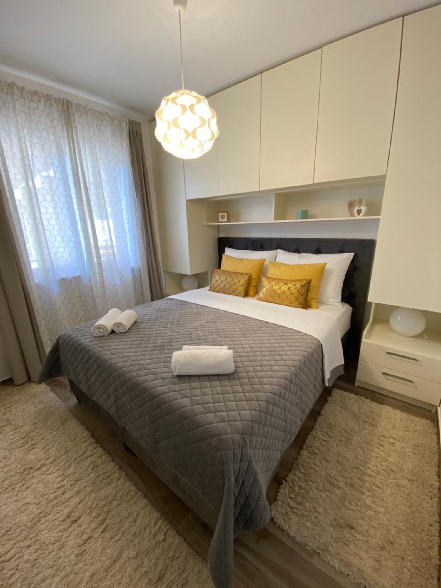 Villa Pergola-Apartment Toni Mlini Bagian luar foto