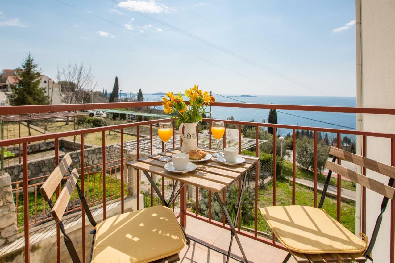 Villa Pergola-Apartment Toni Mlini Bagian luar foto