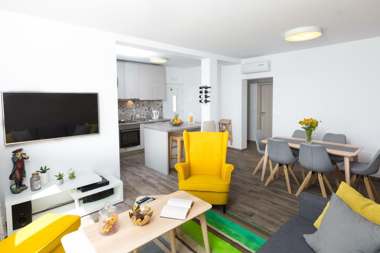 Villa Pergola-Apartment Toni Mlini Bagian luar foto