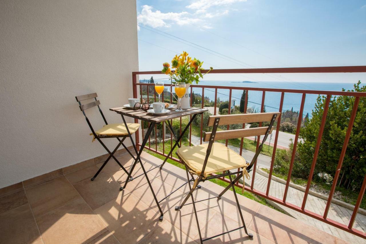Villa Pergola-Apartment Toni Mlini Bagian luar foto